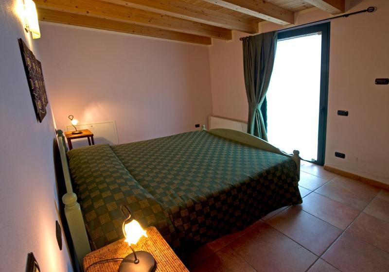 Agriturismo Il Melograno Виллафранка-ди-Верона Экстерьер фото